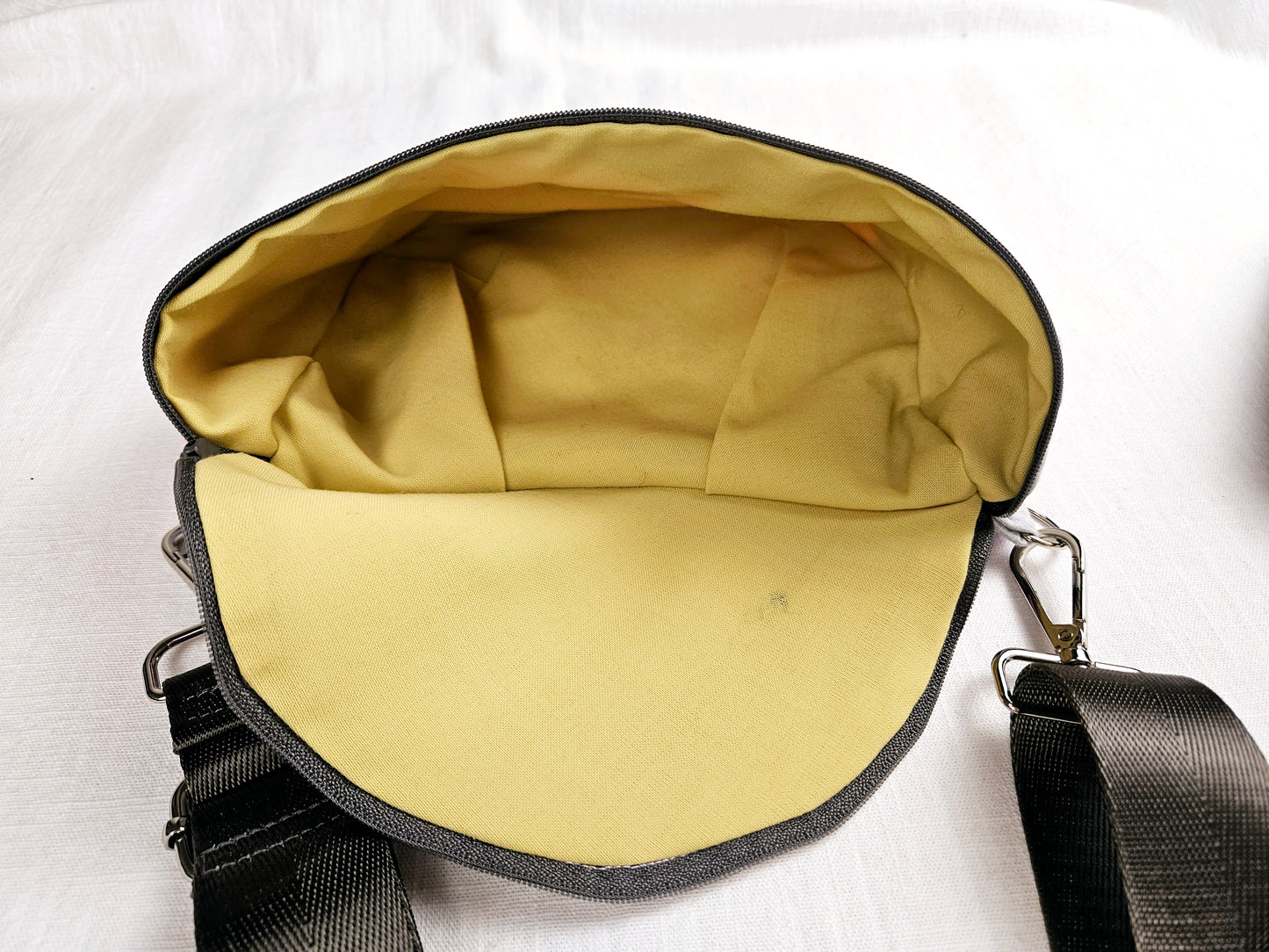 Upcycled Crossbody Bag "Vintage"