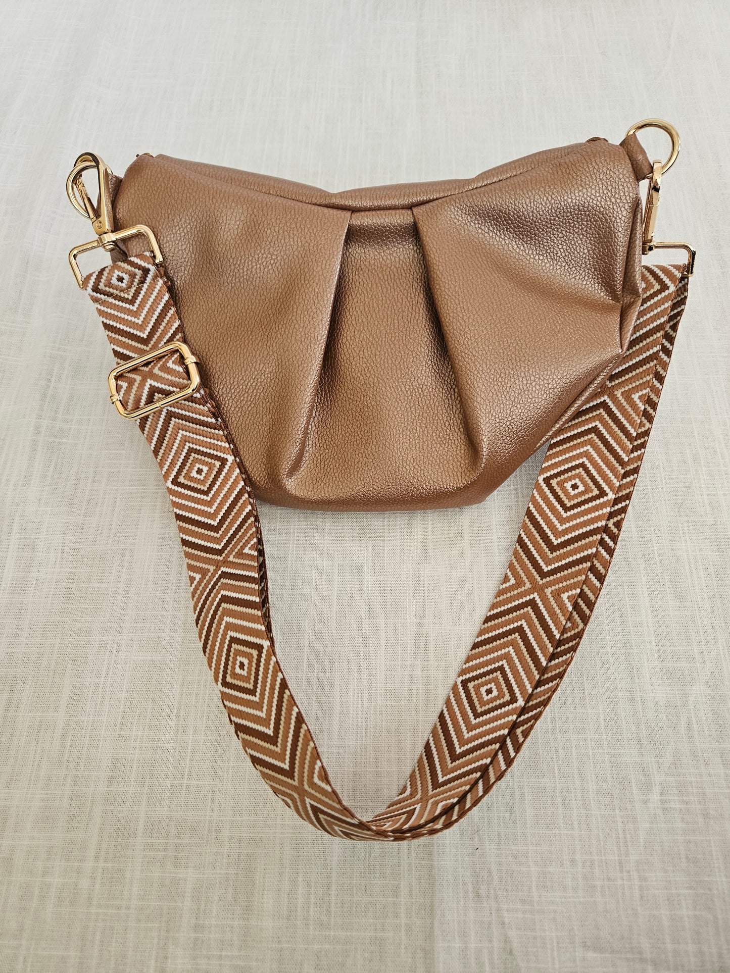 Hellbraune Crossbody Bag mit Glow