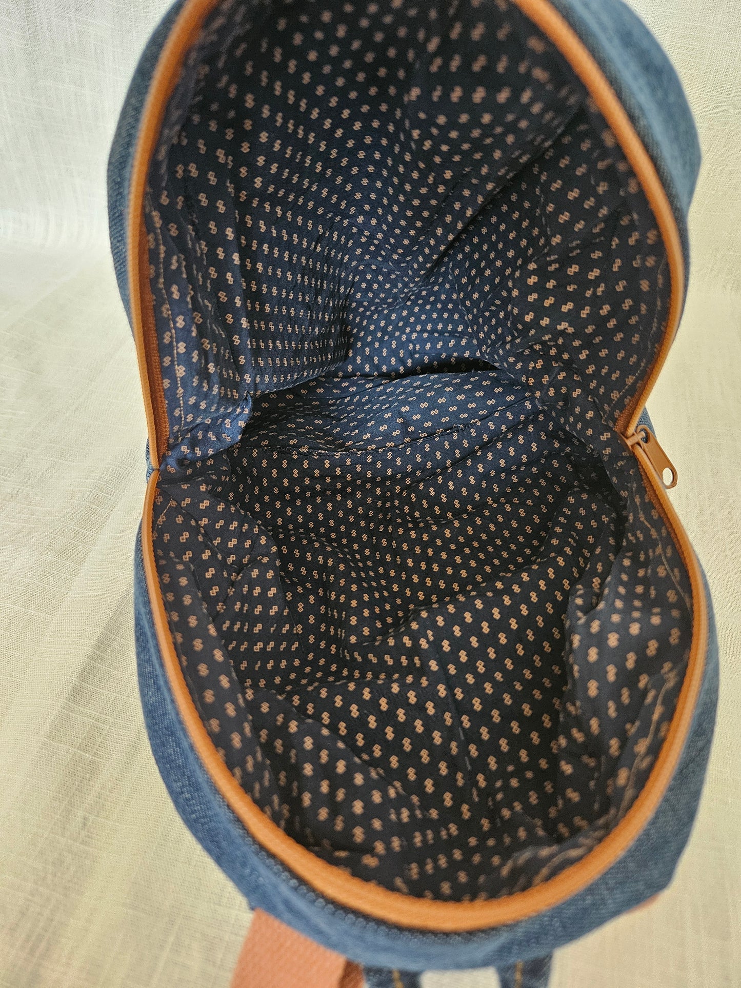Upcycled Jeans Mini Rucksack dunkelblau "Only"