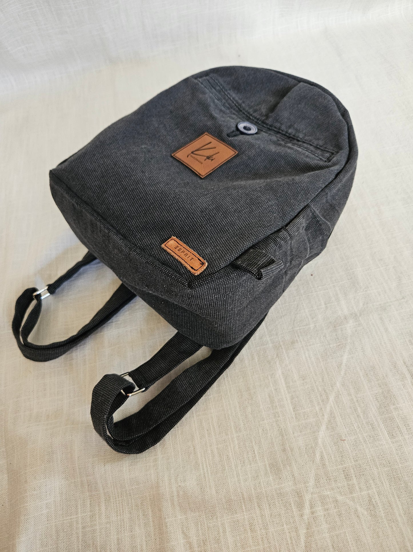 Upcycled Mini Rucksack dunkelgrau "Chino"