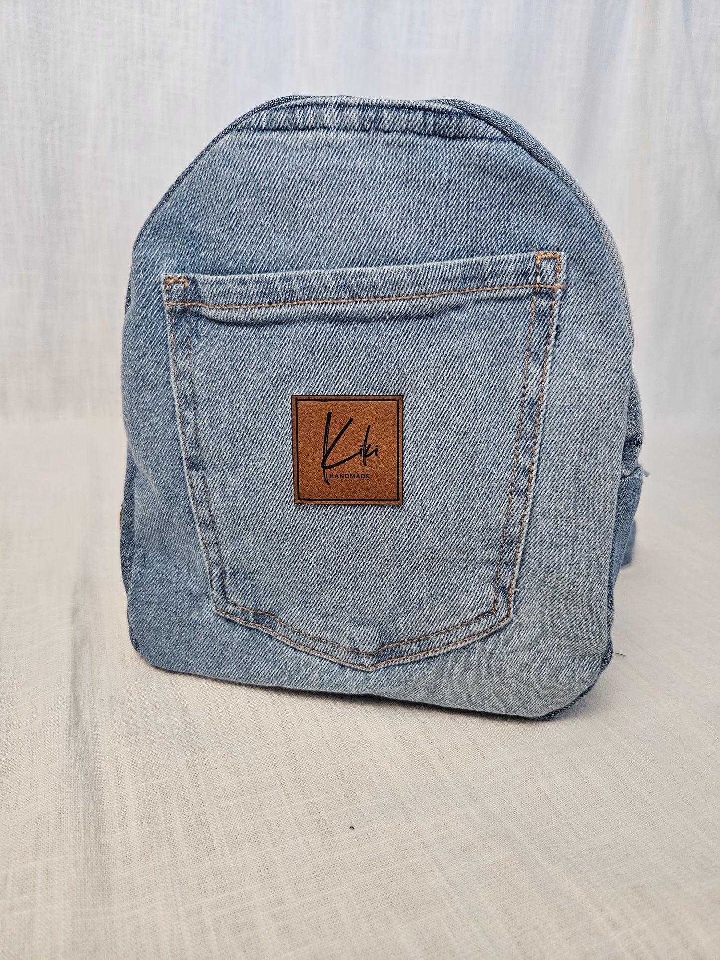 Upcycled Jeans Mini Rucksack hellblau "Diesel"