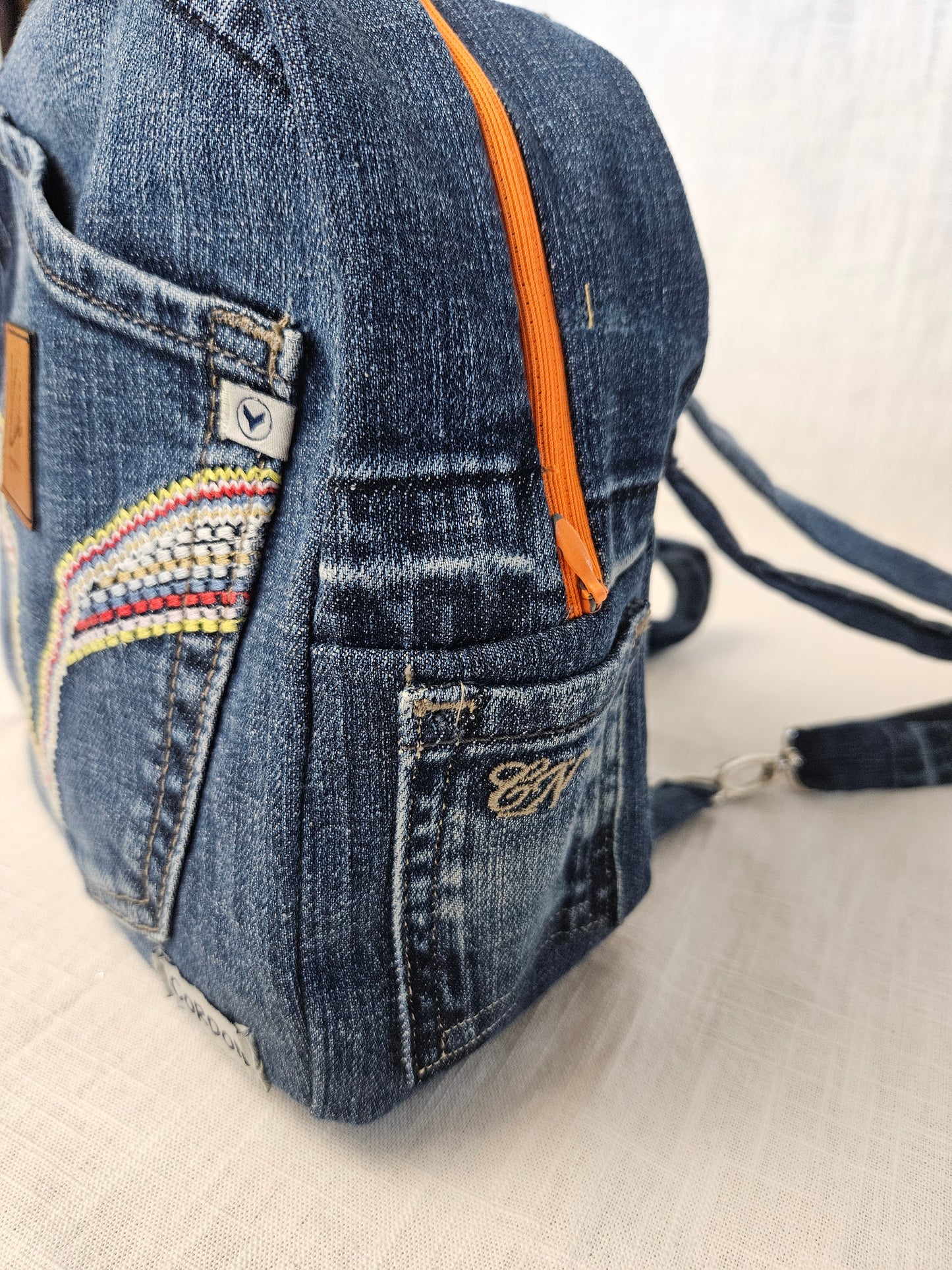 Upcycled Jeans Mini Rucksack dunkelblau "Cordon"