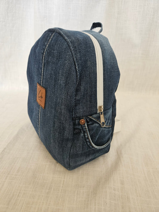 Upcycled Jeans Mini Rucksack dunkelblau "Only"