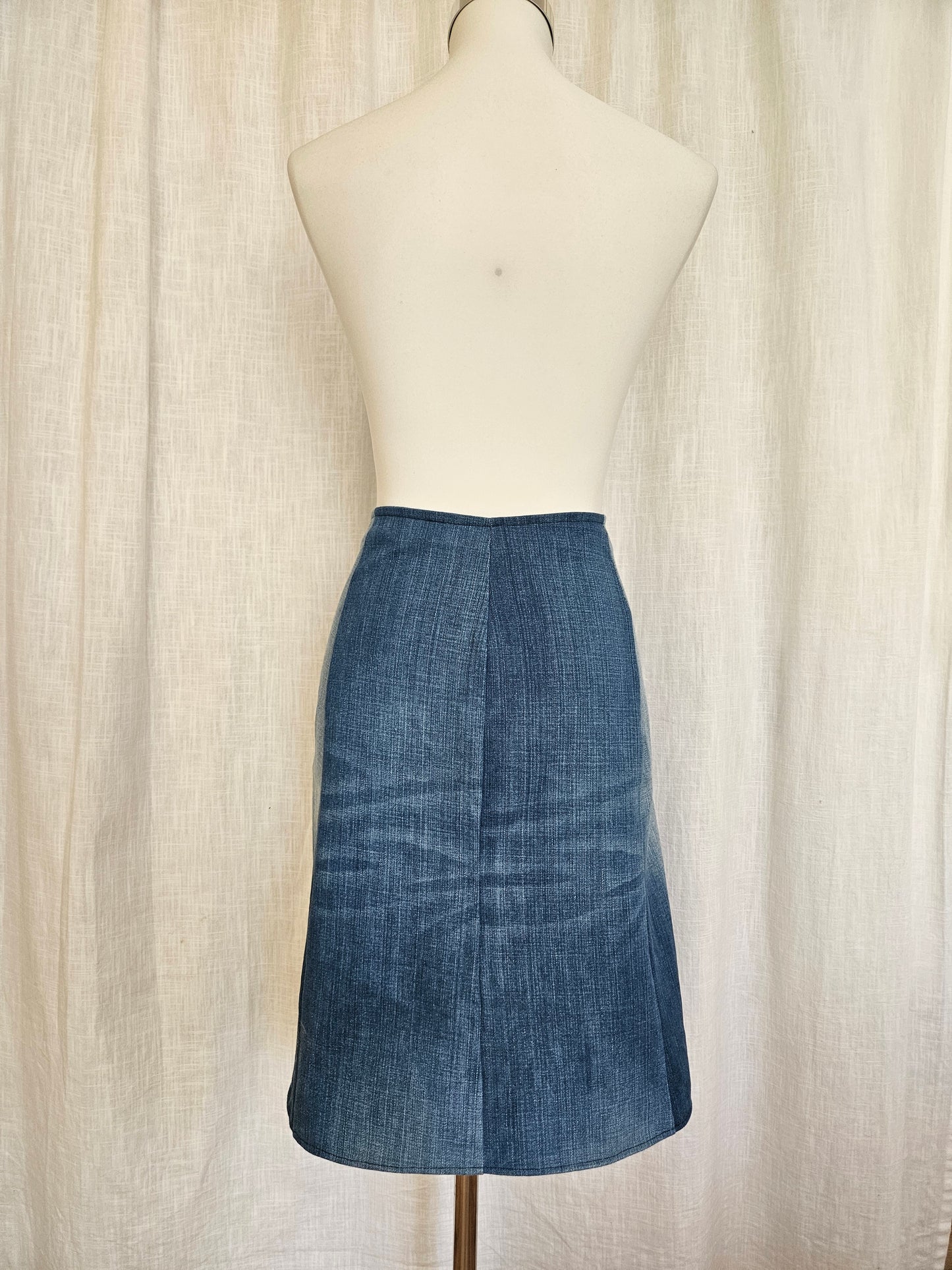 Upcycled Jeansrock mit Rüschen Gr. S